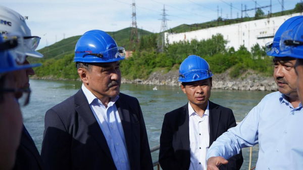 Казахстан готов принять 10 кубометров воды из Китая