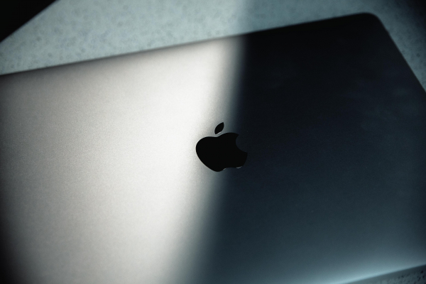 Техноэксперт Богаткин объяснил причины сбоев в работе сервисов Apple в РФ