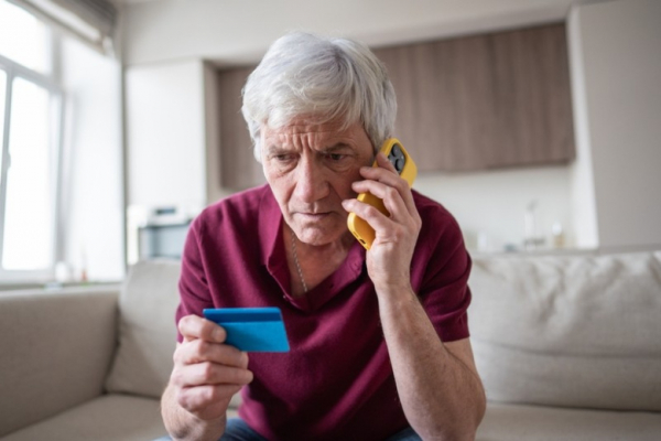 Список рекордных обманов россиян украинскими телефонными мошенниками