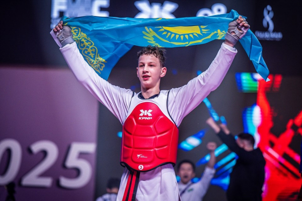 Казахстанец стал чемпионом мира по таеквондо среди кадетов в ОАЭ
