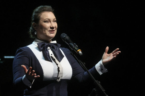 Ограбление, нежелание выходить замуж, новые фильмы: как живет Тумайкина