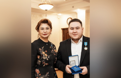 Вертикаль Иманбека: «Roses», Grammy, «Құрмет»