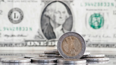 EUR/USD торгуется в узком коридоре: внимание переключается на статистику