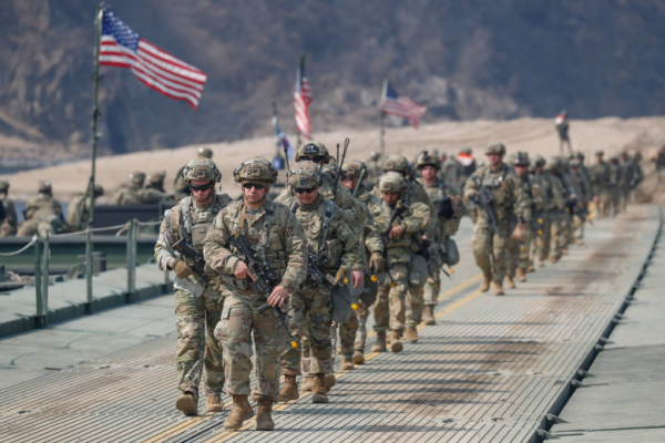 США и Южная Корея начали совместные военные учения