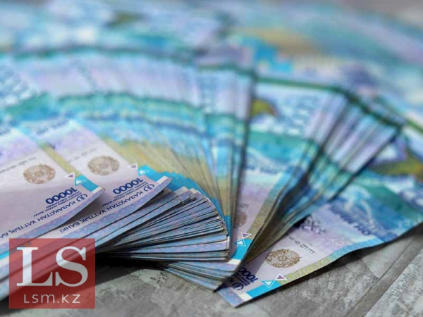 Более триллиона тенге должны вернуть казахстанские банки государству