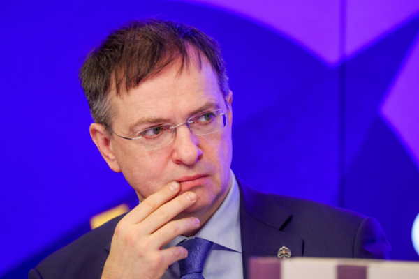 Мединский анонсировал переход на госстандарт учебников по краеведению