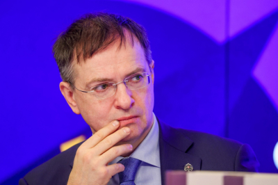 Мединский анонсировал переход на госстандарт учебников по краеведению