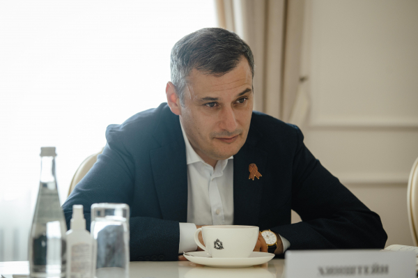 В Курской области в результате атаки дрона ВСУ загорелся вагон с топливом