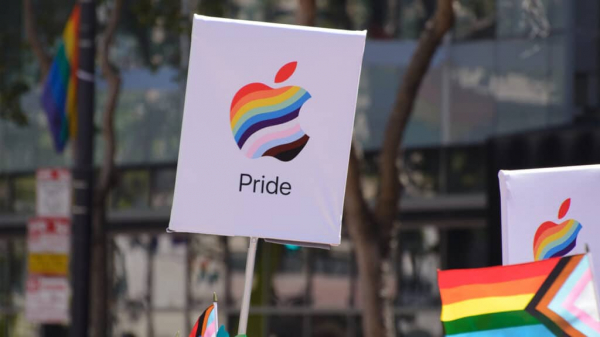В России возбудили дело против Apple за пропаганду ЛГБТ
