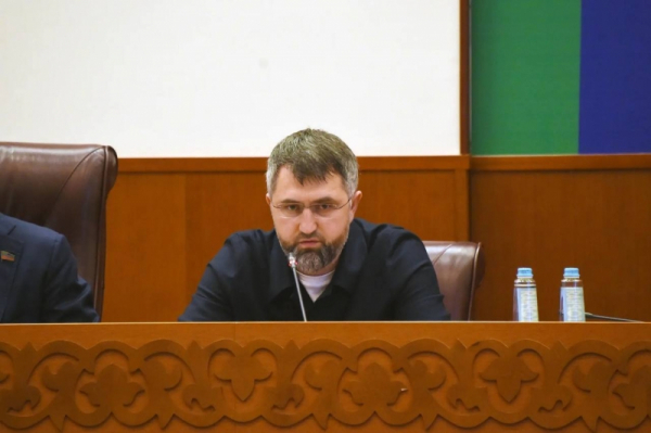 О звонках со стороны чиновников рассказал новый председатель правительства Дагестана Рамазанов