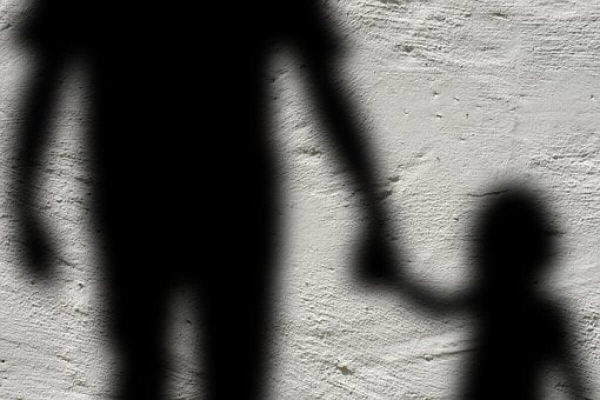 Осужденных за педофилию будут кастрировать за полгода до освобождения в Казахстане