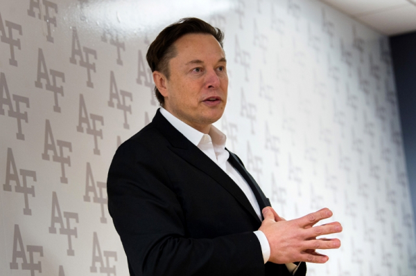 Маск установил новый финансовый рекорд: его состояние превысило 800 млрд долларов