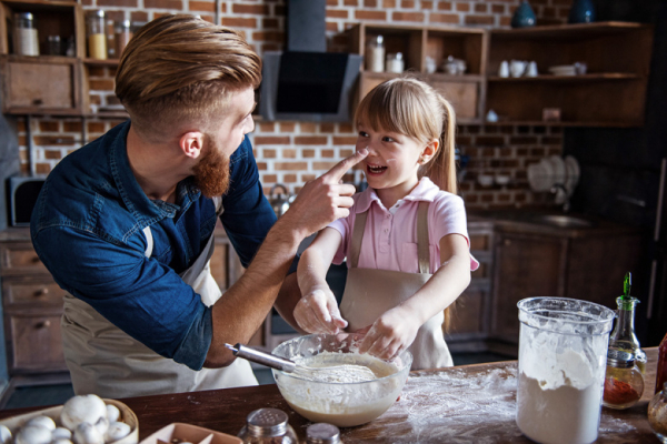 Печем блины на Масленицу вместе с детьми &mdash; готовим за 20 минут!