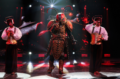 Шоу &laquo;Маска&raquo;, сезон 7, выпуск 3: кто снял маску 22 февраля, кого раскрыли