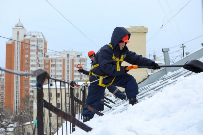 Юрист объяснила, кто виноват в травмах от снега и льда