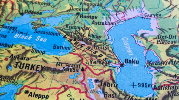 В Азербайджане предложили соединить Каспий и Черное море