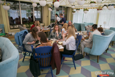 Одиночкам на заметку: как провести День святого Валентина с пользой