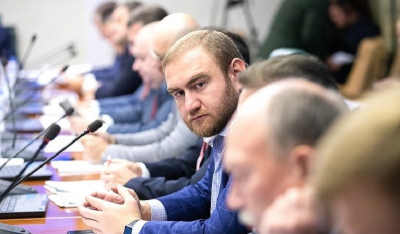 Экс-сенатор Арашуков объявил голодовку в &laquo;Черном дельфине&raquo;