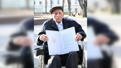 Со 100-летним юбилеем поздравили ветерана Великой Отечественной войны в Алматы