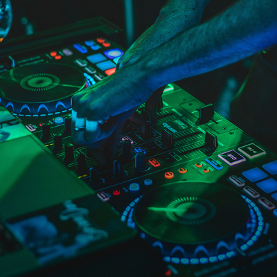 SAMRATTAMA, диджеи и кинопоказы