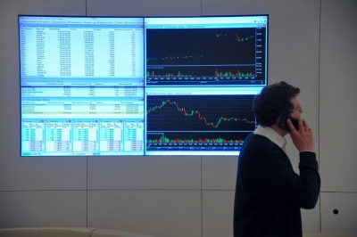 Биржевые цены на&nbsp;газ в&nbsp;Европе опустились ниже 380 долларов за&nbsp;тысячу кубов