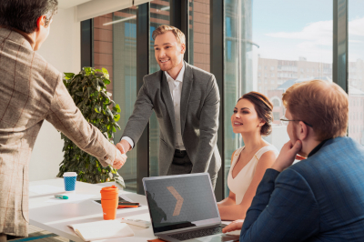 Семеренко: сильно пахнущая еда в офисе создаёт напряжение в коллективе