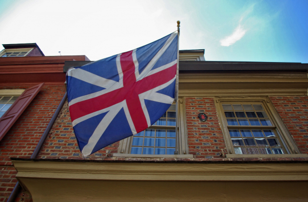 Telegraph: Госслужащие Британии требуют работы из дома из-за конфликта с Ираном