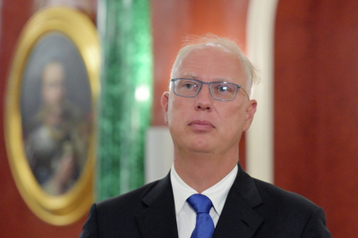 &laquo;Провоцирует папочку&raquo;: Дмитриев о жесте Каллас в адрес администрации Трампа