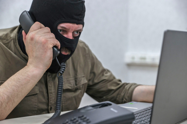 Россиян предупредили о мошенниках с инвестиционными платформами