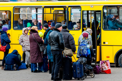 Киев устроил показную эвакуацию жителей в Херсонской области