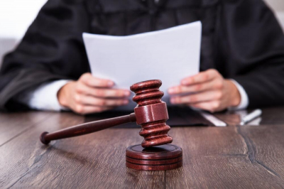 Суд в Астане вынес решение по делу напавшего с ножом на ребенка в лифте подростка