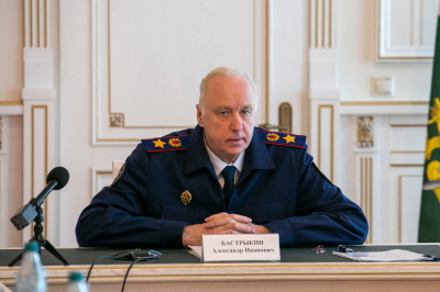 Бастрыкин потребовал ускорить расселение жителей аварийных бараков в Чите