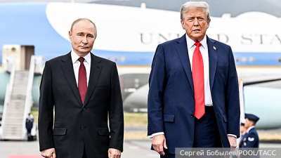 CBS: Пожар произошел на американском эсминце USS Higgins