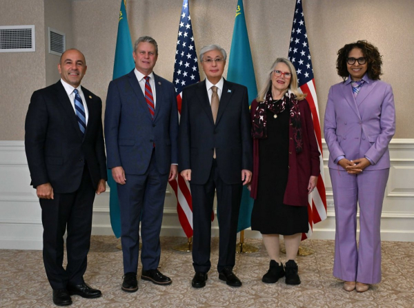 Токаев пригласил американских парламентариев посетить Казахстан