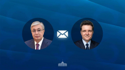 Президент Казахстана поздравил новоизбранного президента Румынии