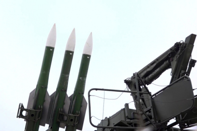 Падение дронов спровоцировало пожар на НПЗ под Краснодаром