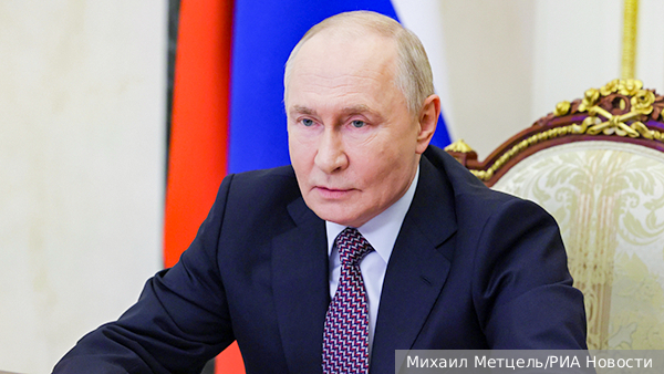 Путин пообщался с Белоусовым после Парада Победы