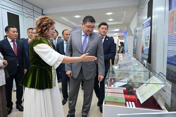 В Семее проходит международная конференция, посвященная юбилею Абая