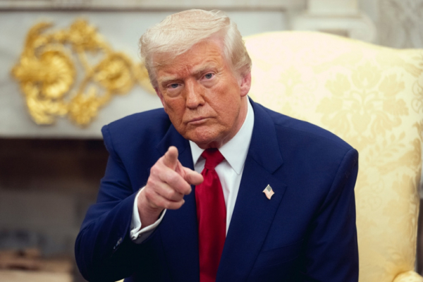 &laquo;Заставить этих клоунов&raquo;: Трамп грубо высказался о канадских политиках