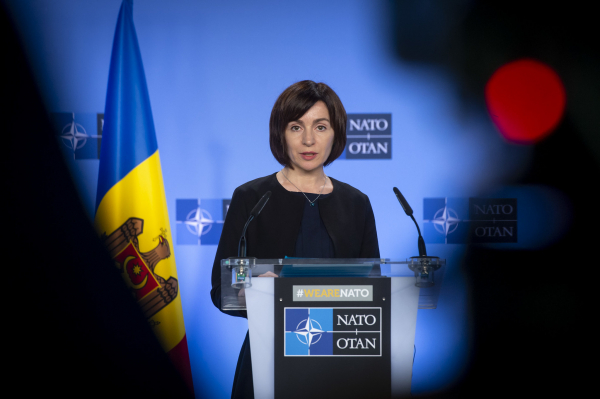 Санду: Молдавия обязана помогать Украине даже в ущерб своим фермерам
