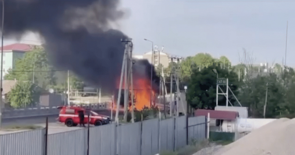 Грузовик с 15 тоннами спичек вспыхнул в Шымкенте