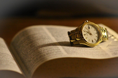 Оксфордский словарь определился со словом 2025 года