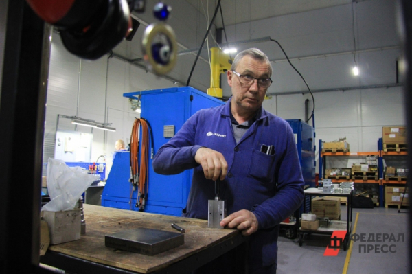 Все ищут, но никто не идет: перечень самых нужных профессий Свердловской области