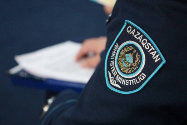 Полицейского уволили после инцидента в опорном пункте Караганды