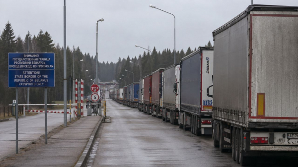 Белоруссия на полгода ограничит вывоз ряда промышленных товаров