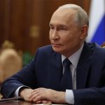Путин лично справился о здоровье Миронова: лидер эсеров на связи, но все еще на больничном