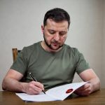 Зеленский утвердил новые удары вглубь России: что известно о планах Киева на октябрь