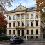 «Ай, Моська! Знать она сильна…»: посольство РФ в Вене ответило президенту Австрии на слова о «карлике»