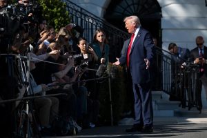 Трамп нашел виновника французских погромов: мигранты, а не школы — и это меняет все