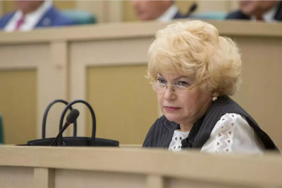 «Ъ»: Нарусова может покинуть пост в Совфеде в сентябре
